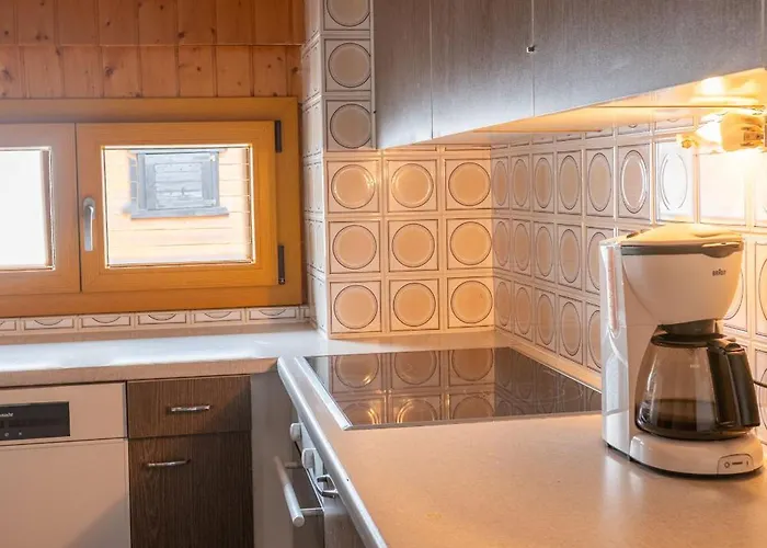 Beaulieu F 044 - Center 6 Pers * Veysonnaz