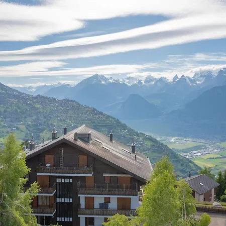 Beaulieu F 044 - Center 6 Pers Veysonnaz